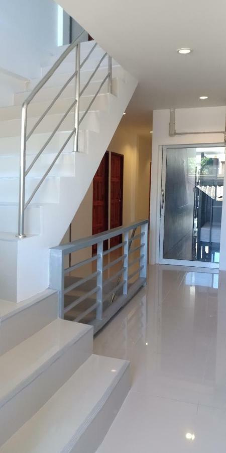 Chaweng Best Hotel And Hostel Samui Екстер'єр фото